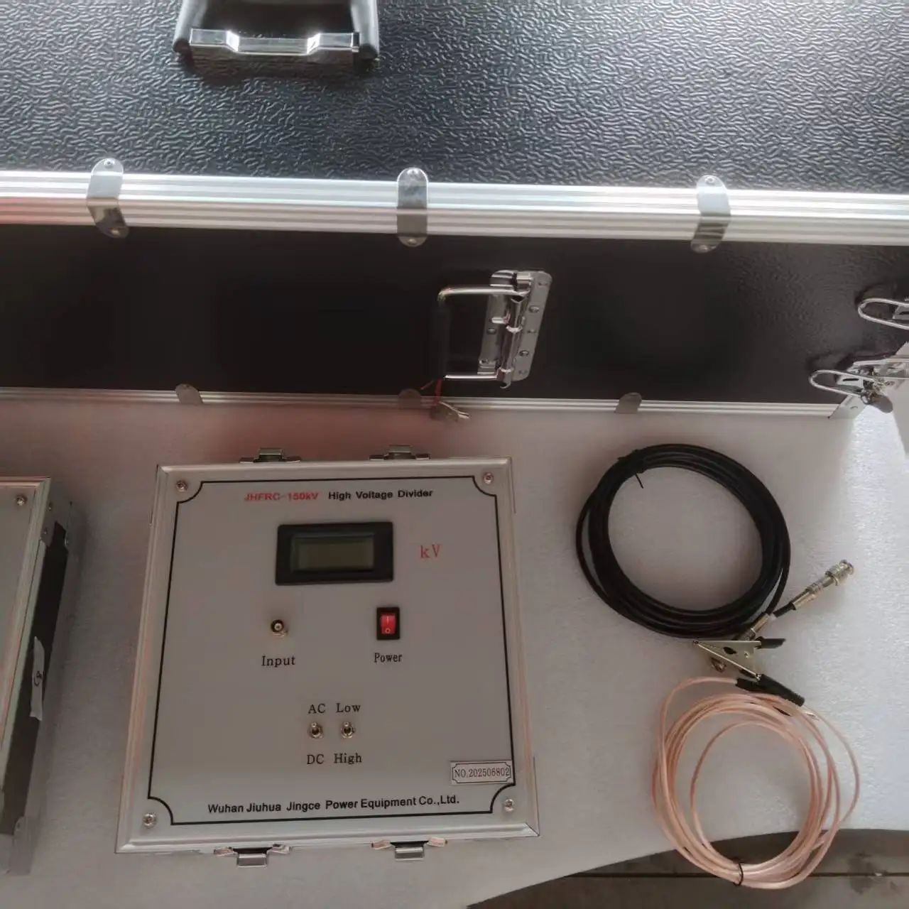 LCD Screen 150kV High Accuracy Resistance Capacitance Divider High Voltage Frequency  AC/DC High Voltage Divider HV Test Device