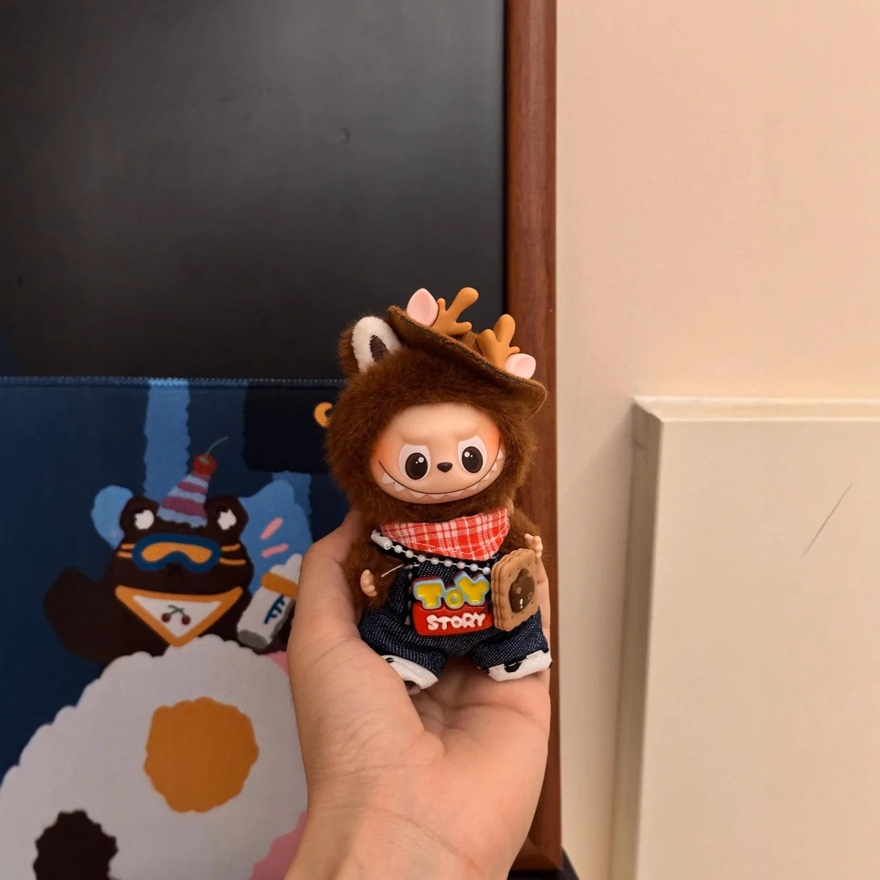 Ubranka dla Mini 4.0 Labubu, urocze ubranko onesie z motywem zwierzęcym, 4 generacja, 10 cm Labubu King, żółty strój, akcesoria dla lalek