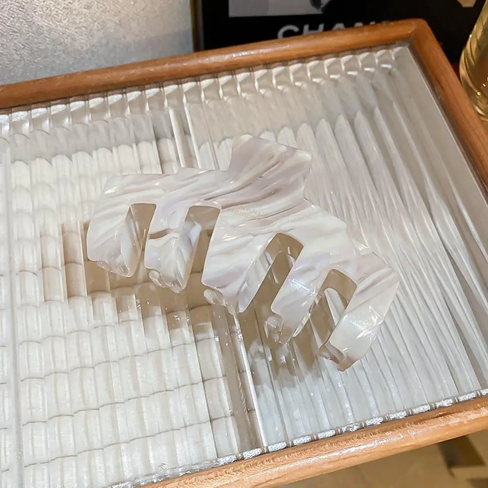 

Headdress Party Headwear Gifts For Girls Geometric Hairpins Acetate Hair Claws Korean Shark Clip Letter Women Hair Clips