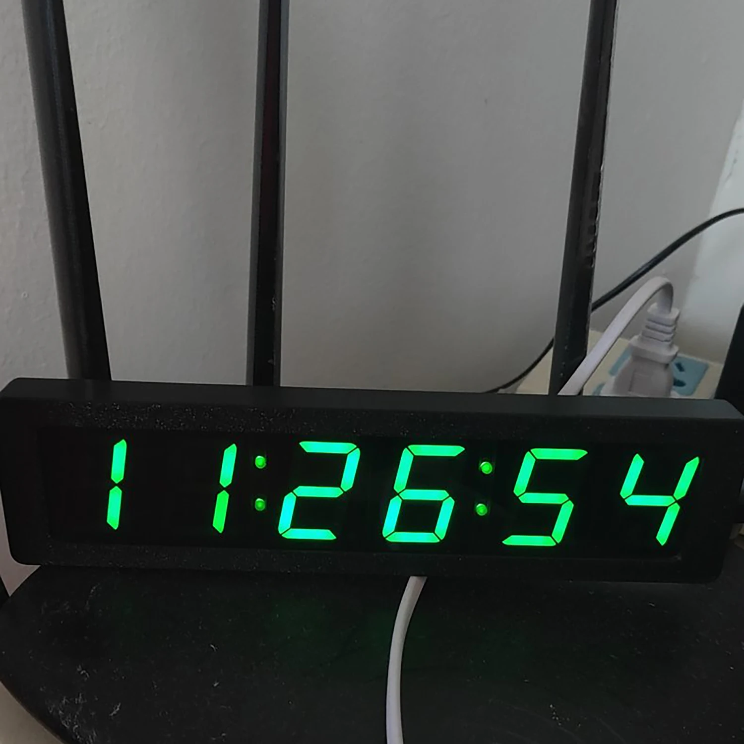 6bit Clock LED Digital Electronic Clock W Second Display TIME Alarm Clock Temperature GPS Beidou Timing Typc-C USB 5V W Memory