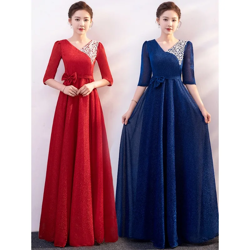 Strój chóralny, długa sukienka damska na scenę, strój prowadzącej chóru, elegancka sukienka dla liderki chóru