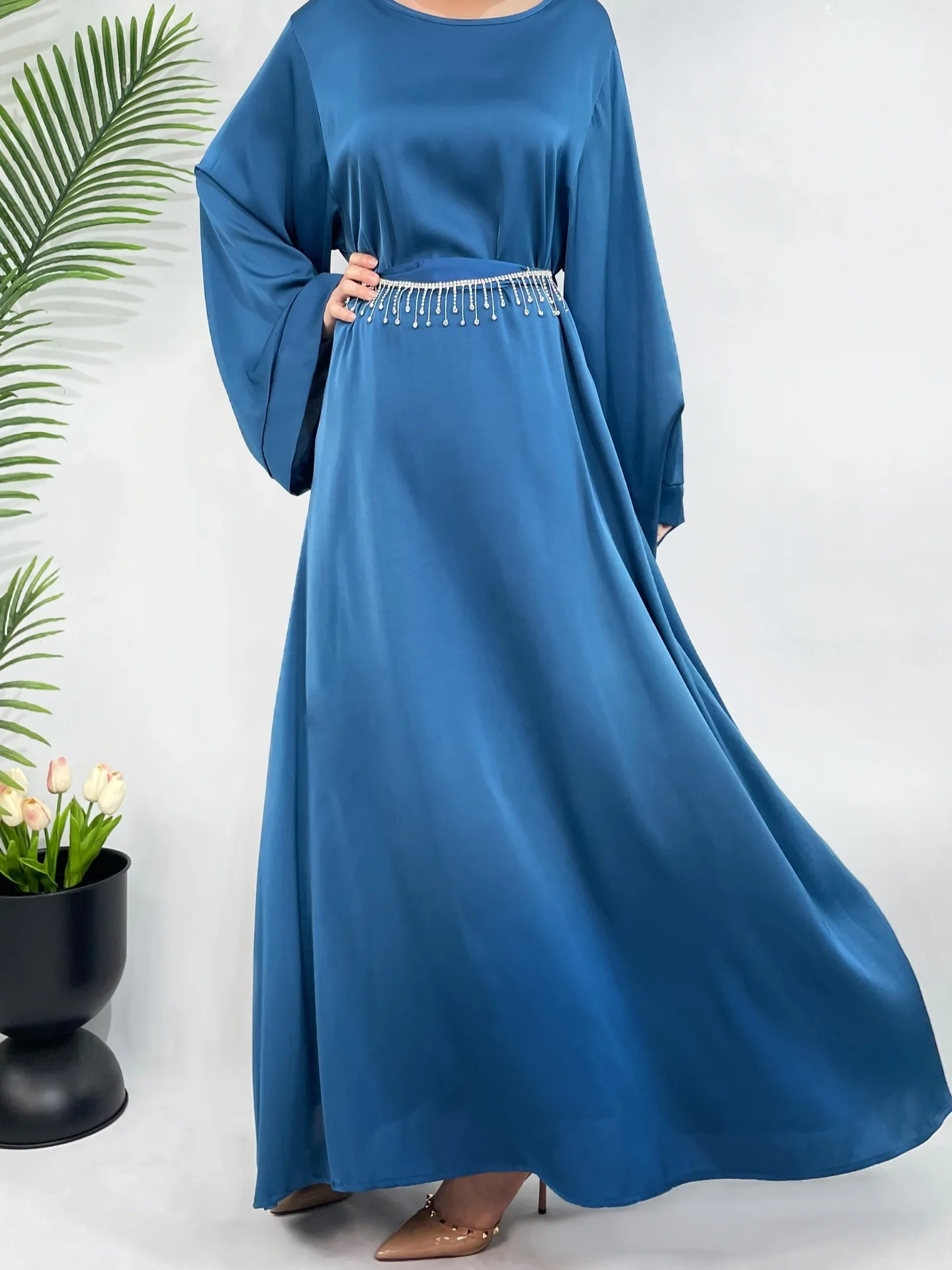 Muslim Long Dress with Rhinestone Belt Women's Satin Dress Elegant and Noble Elegant Robe Abaya Plus Size Women's Clothing