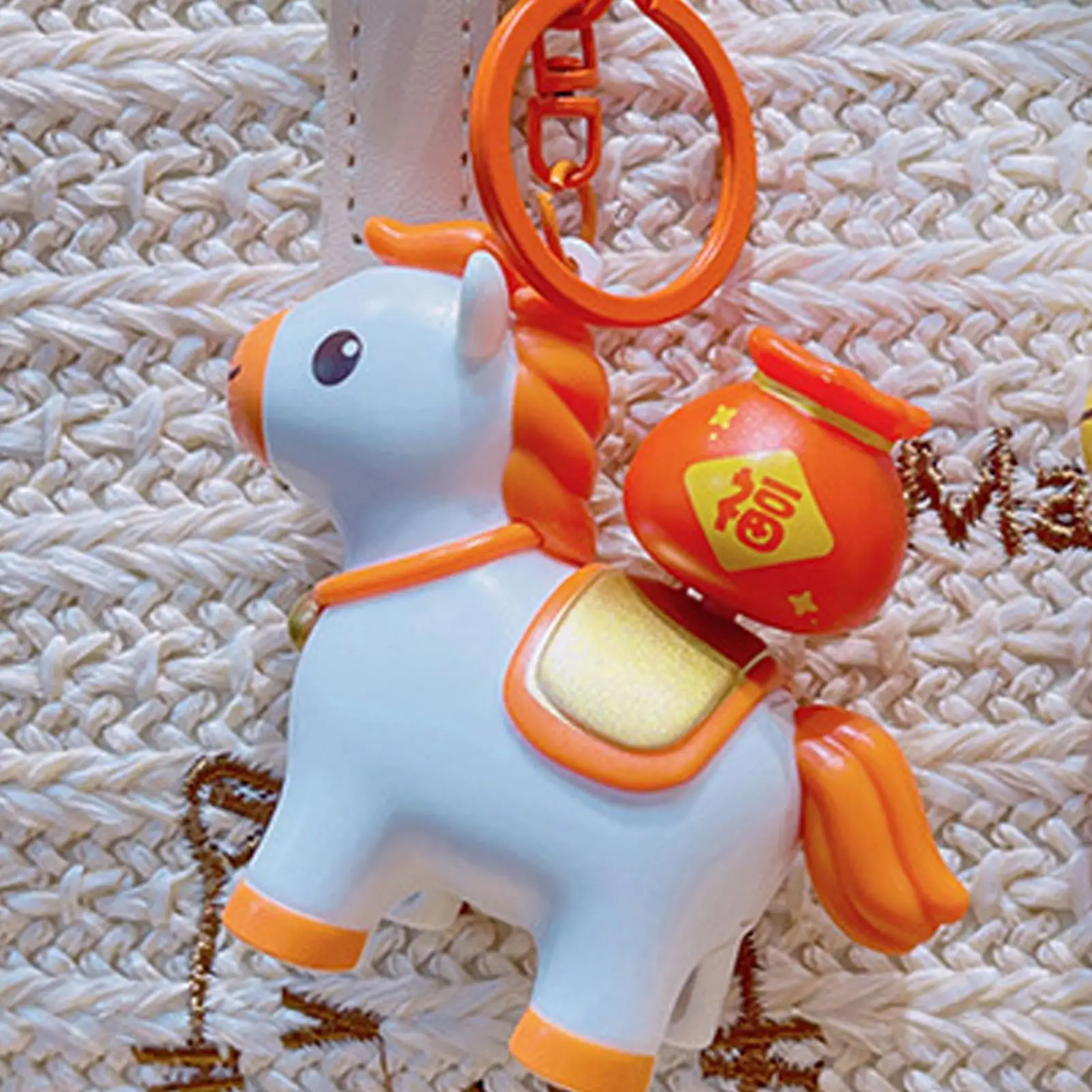 2026 Horse Keychain Year Of The Horse Collectible Ornament with Sound Rotating Fortune Bag Pendant Funny Keyring for Kids Adults