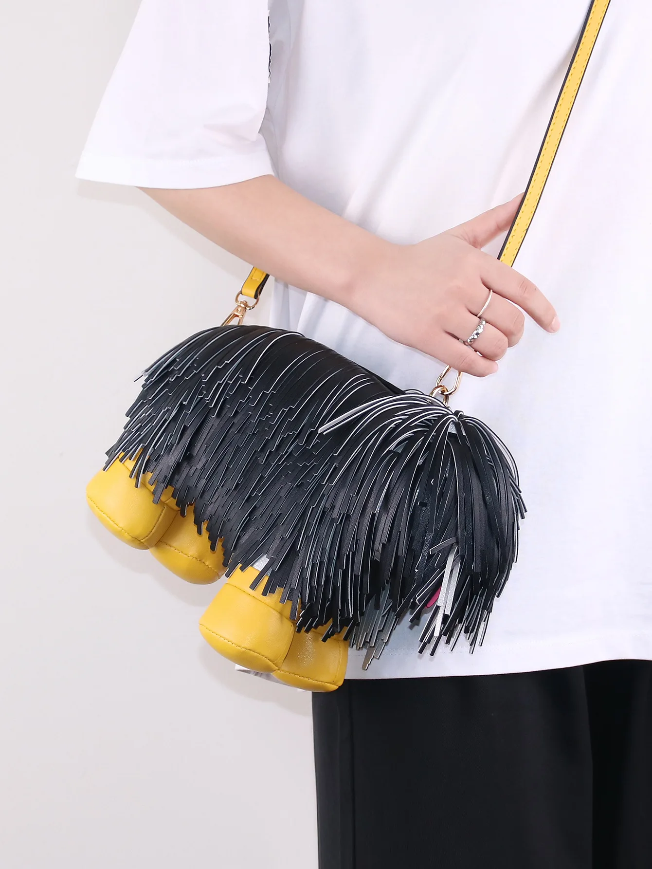 Novelty Tassel Puppy Shape Women\'s Shoulder Bag Crossbody Cute Cartoon Animal Shape Purses and Handbag Designer Tote Bag