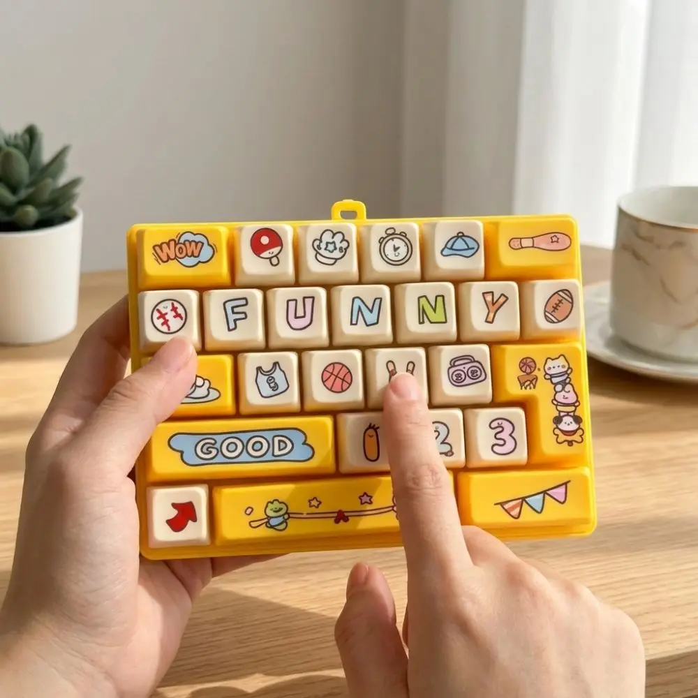 Colorful 26 Key Keyboard Keychain Cartoon Squeeze Feel Keyboard Fidget Pendant Impact Resistant Anime Style Kids Sensory Fidget