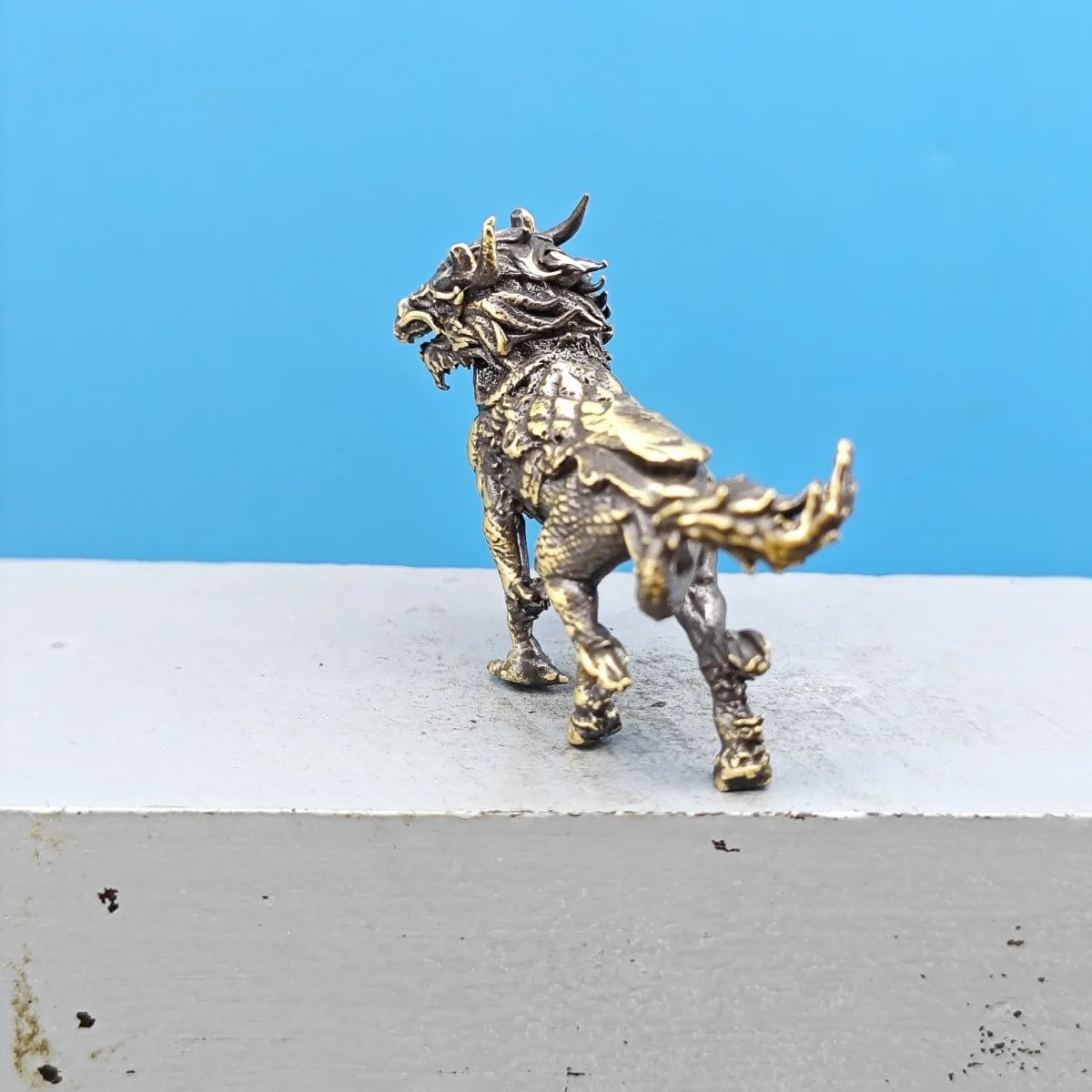 Vintage Brass Mythical Beast Figurine Mini Sculpture Metal Desktop Ornament Animal Craft Decor Collectible Gift