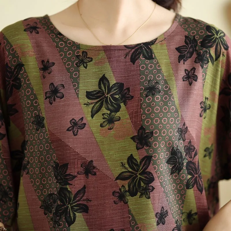 T-shirt a maniche corte retrò stampata girocollo alla moda da donna, casual, ampia, versatile e confortevole