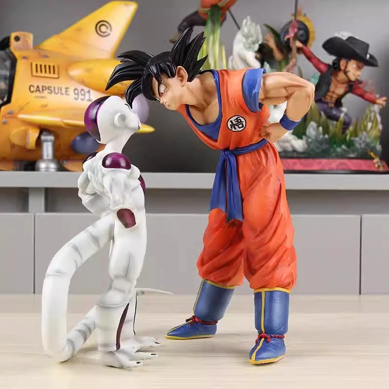 

Коллекционная фигурка Bandai Dragon Ball: Вуконг и Фриза в позе стоя с руками на бедрах, анимированная сцена с эффектом взгляда в глаза, статуэтка-декорация