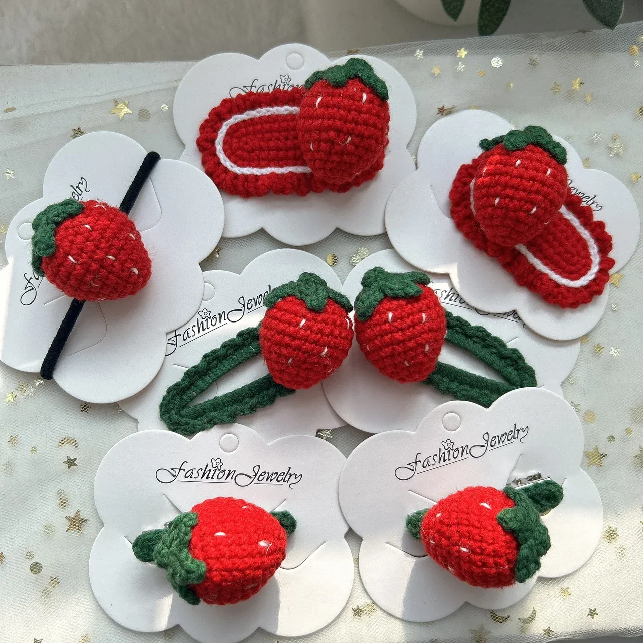 New Handmade Wool Strawberry Hair Clips Children Cute Hairpin Headdress Broken Hairpin Bangs Clip