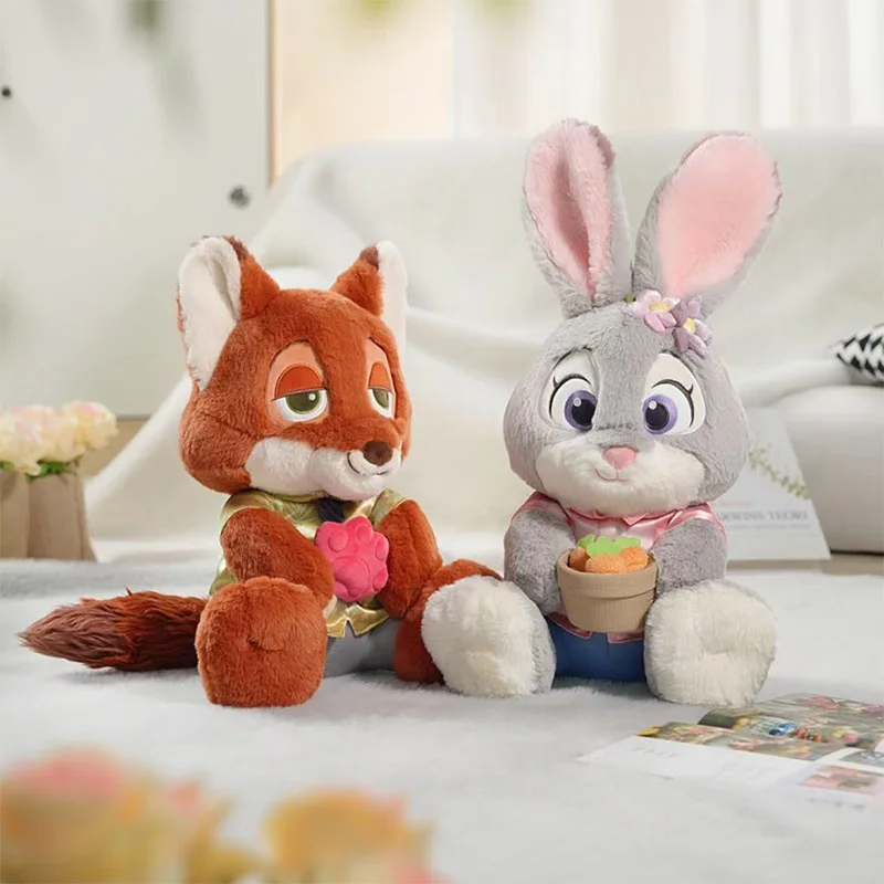 

Новая 35 см оригинальная плюшевая кукла Zootopia Judith Nick Wilde с морковью, мягкая подушка, украшение для комнаты, дивана, комфортная кукла-компаньон