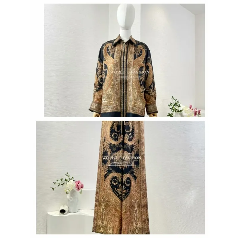 

Прозрачная блузка с длинными рукавами и бриллиантами, черная юбка-миди «русалка» с рыбьим хвостом