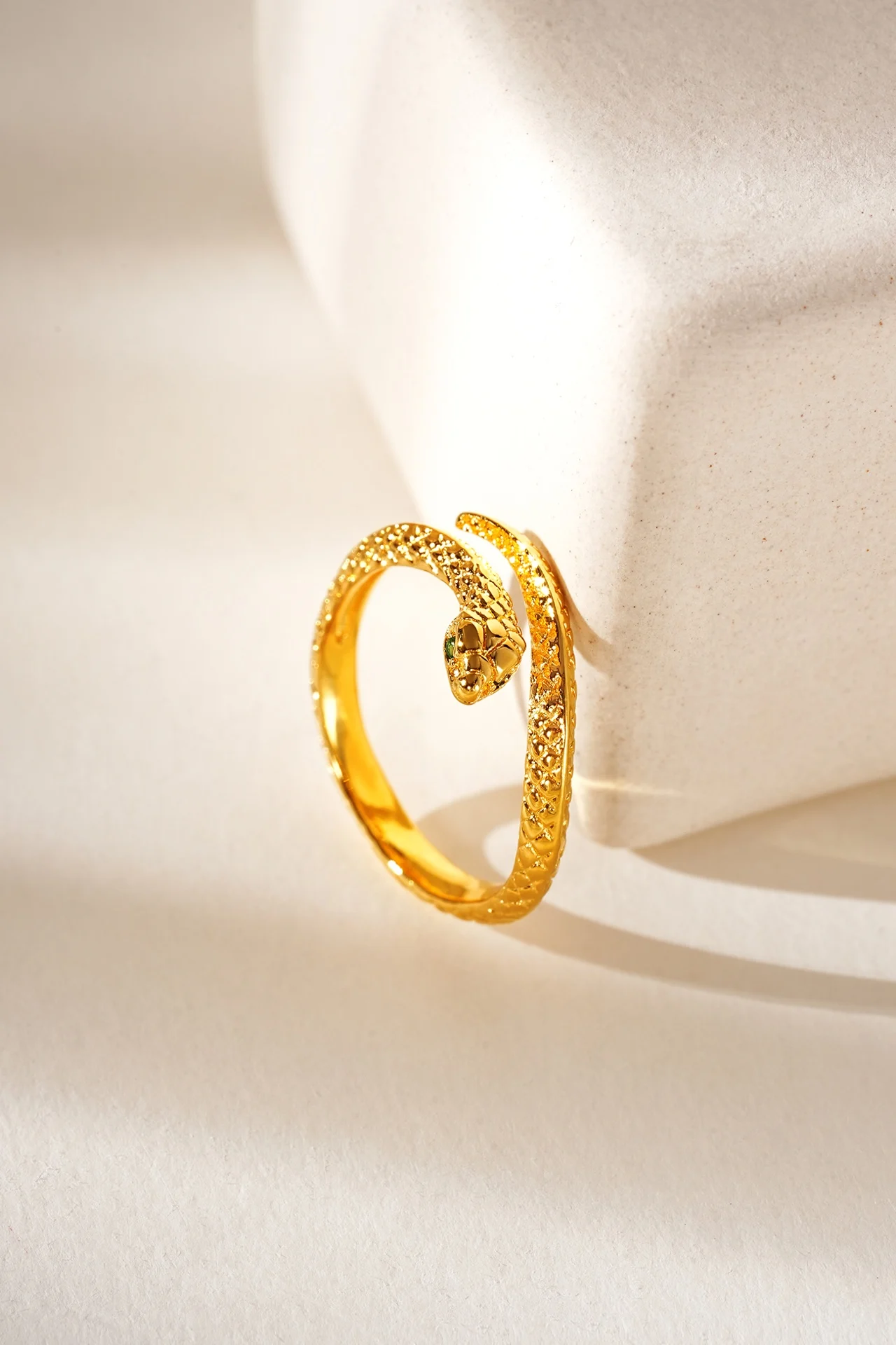 

Lium Gems 24k Gold Vermeil Snake Open Ring Men Women Gothic Jewelry Retro Animal Trendy Personality 925 Sterling Silver Ring