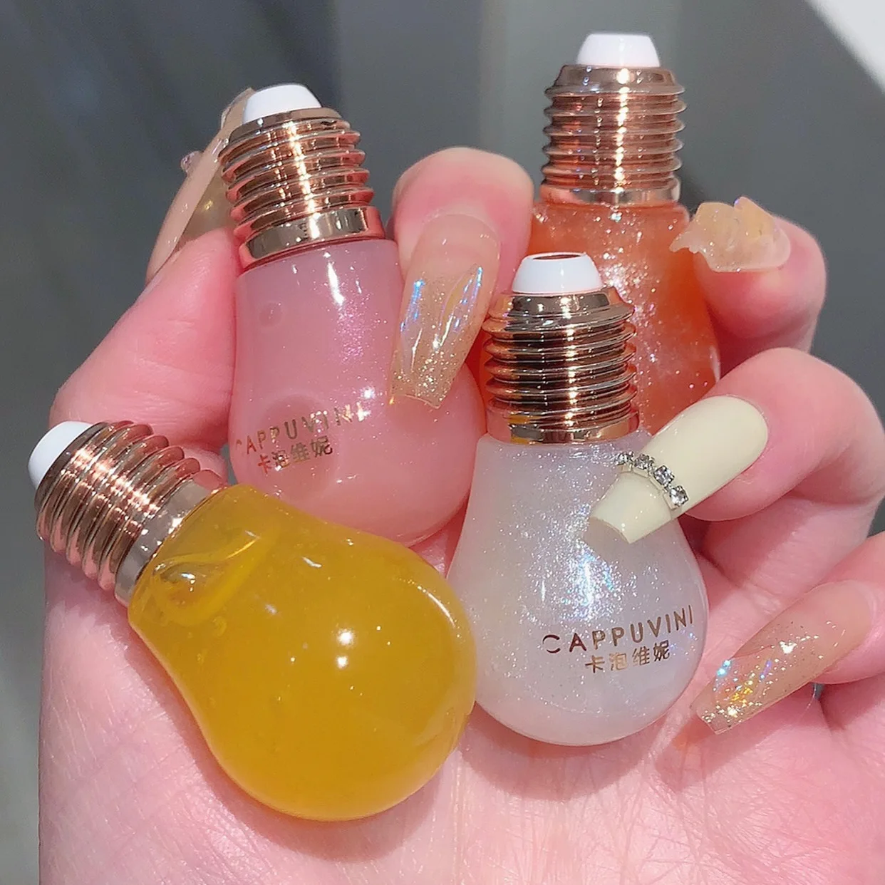 Cute Light Bulb Shape Lip Gloss Mini Shiny Lip Plumper Oil Long Lasting Moisturizing Jelly Color Lip Tint Lipstick Lip Mask Care