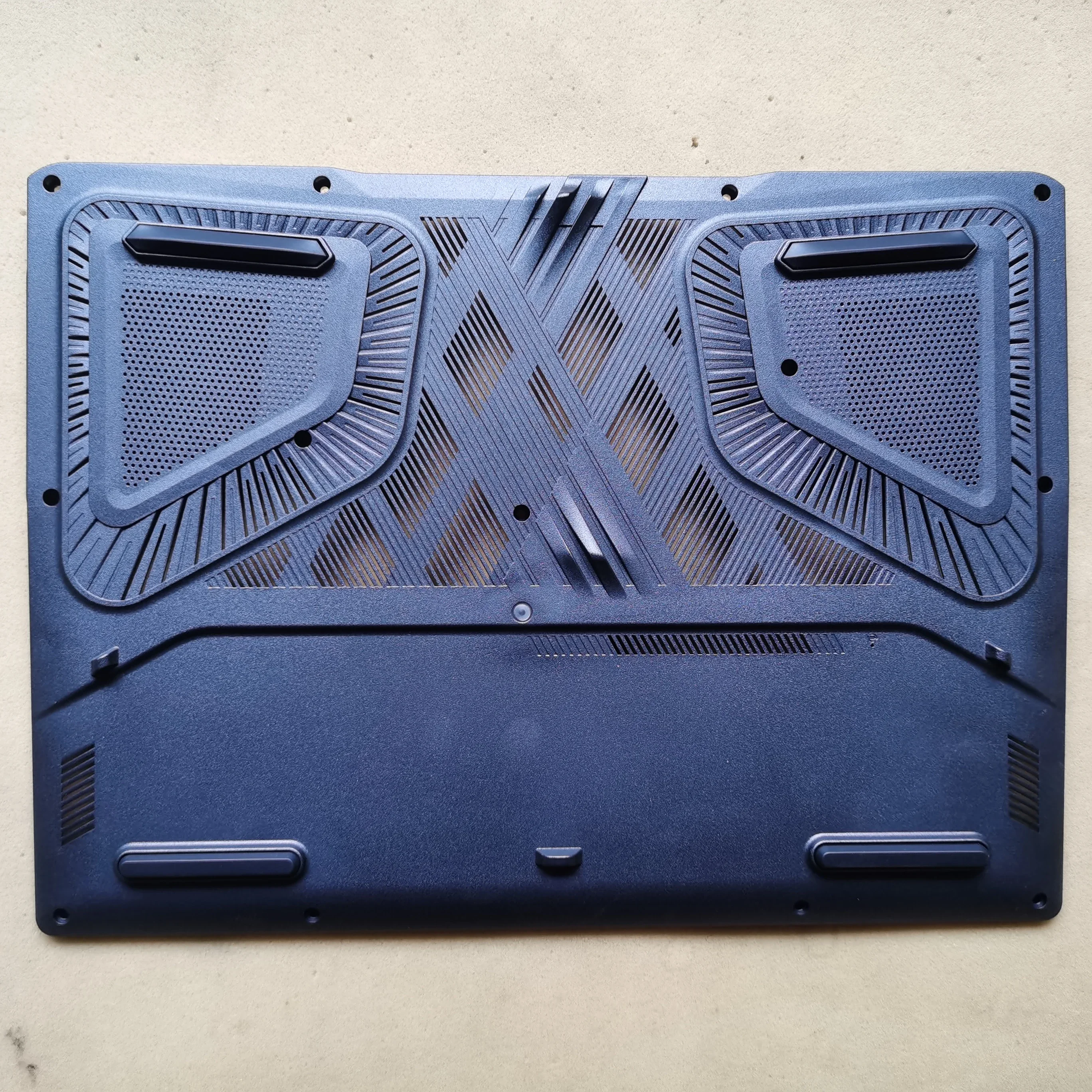 

Новая нижняя крышка ноутбука для MSI 16 B14V D14V Sword 16 MS-15P2