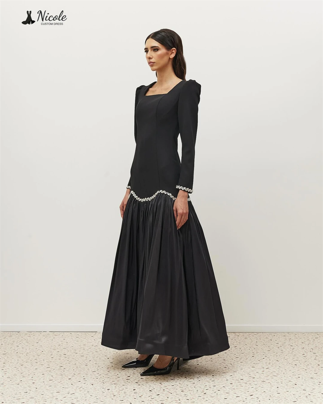 فساتين سهرة نيكول دبي Luxury2025Black بياقة مربعة فستان حفلات فاخر مصنوع حسب الطلب فستان نسائي أنيق بأحجار الراين