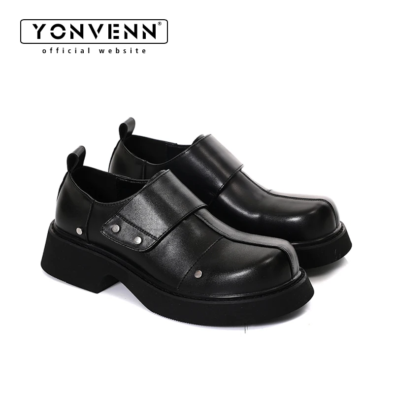 

Velcro slip in formal shoes for men thick soled British style black metal decorative loafers casual patent leather shoes trendy