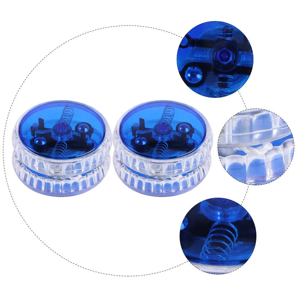 2 قطعة LED مضيئة Yoyos وامض استجابة يو يو كرات خفيفة الوزن المحمولة متعة التحدي مصباح ليد Yoyos استجابة ألعاب كروية