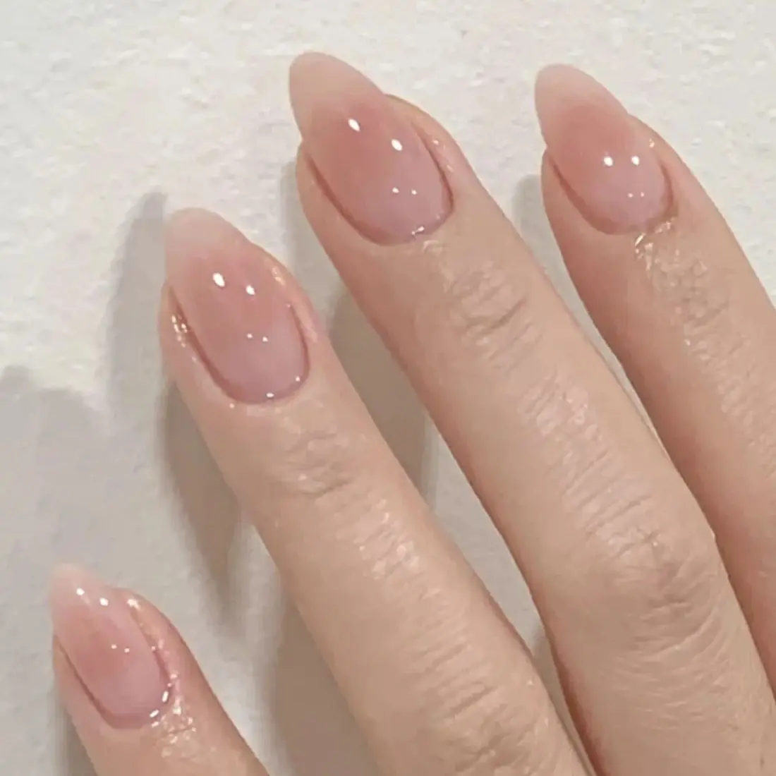 

24Pcs Simple Almond Nude Pink Halo Dyeing Nail Art Fashion Wearable Fake Nails Detachable Finished False Nails Press on Nails