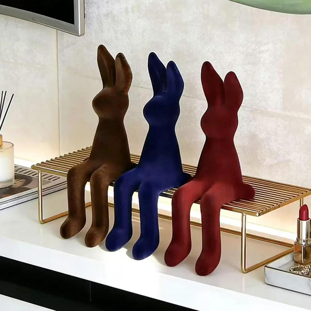 Moderne Hasen-Skulptur Sitzende Hasen-Statue Beflockte Kaninchen-Figur Oster-Hasen-Dekoration für Wohnzimmer Schrank Heim-Dekor