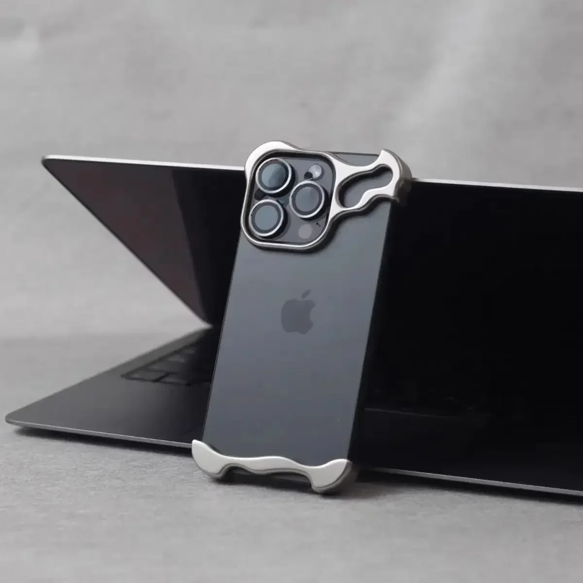 Coque IPhone Cadre Métal - Antichoc Fine Pour 13/14/15/16/17 Pro/Max/Air - TPU + Alu