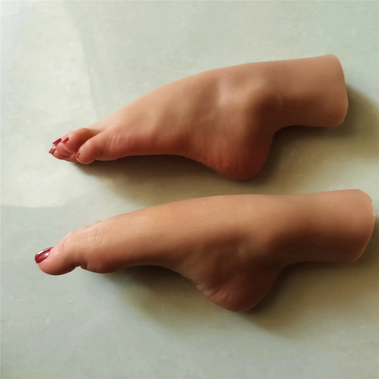 1 Pair Eur Size 29 Real Silicone Girls Feet Sex Doll with Metal Skeleton Realistic Anime Size Oral Vagina Pussy High Ankle