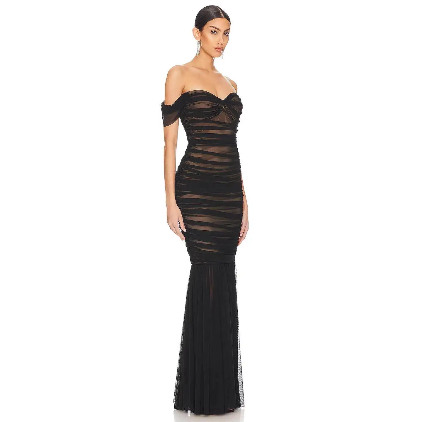 

Elegant Lace Off-Shoulder Long Skirt Evening Gown with Pleats Lightweight Drifting Tulle Dress for Young Women Date Occasion