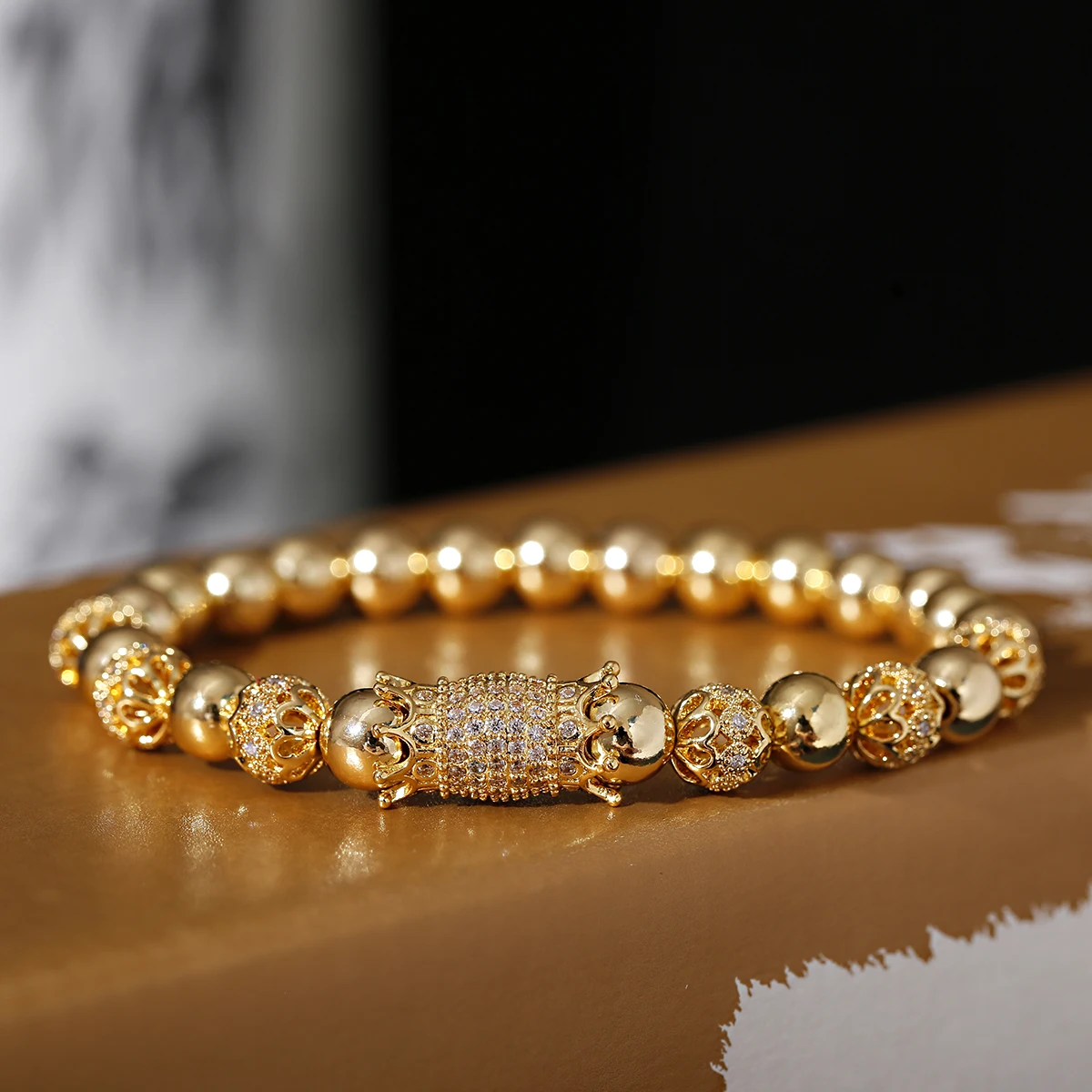 

Luxury Men Bracelet Homme Jewelry Crystal CZ Crown Flower Beads Bracelets for Women Pulseira Masculina Feminina Gifts