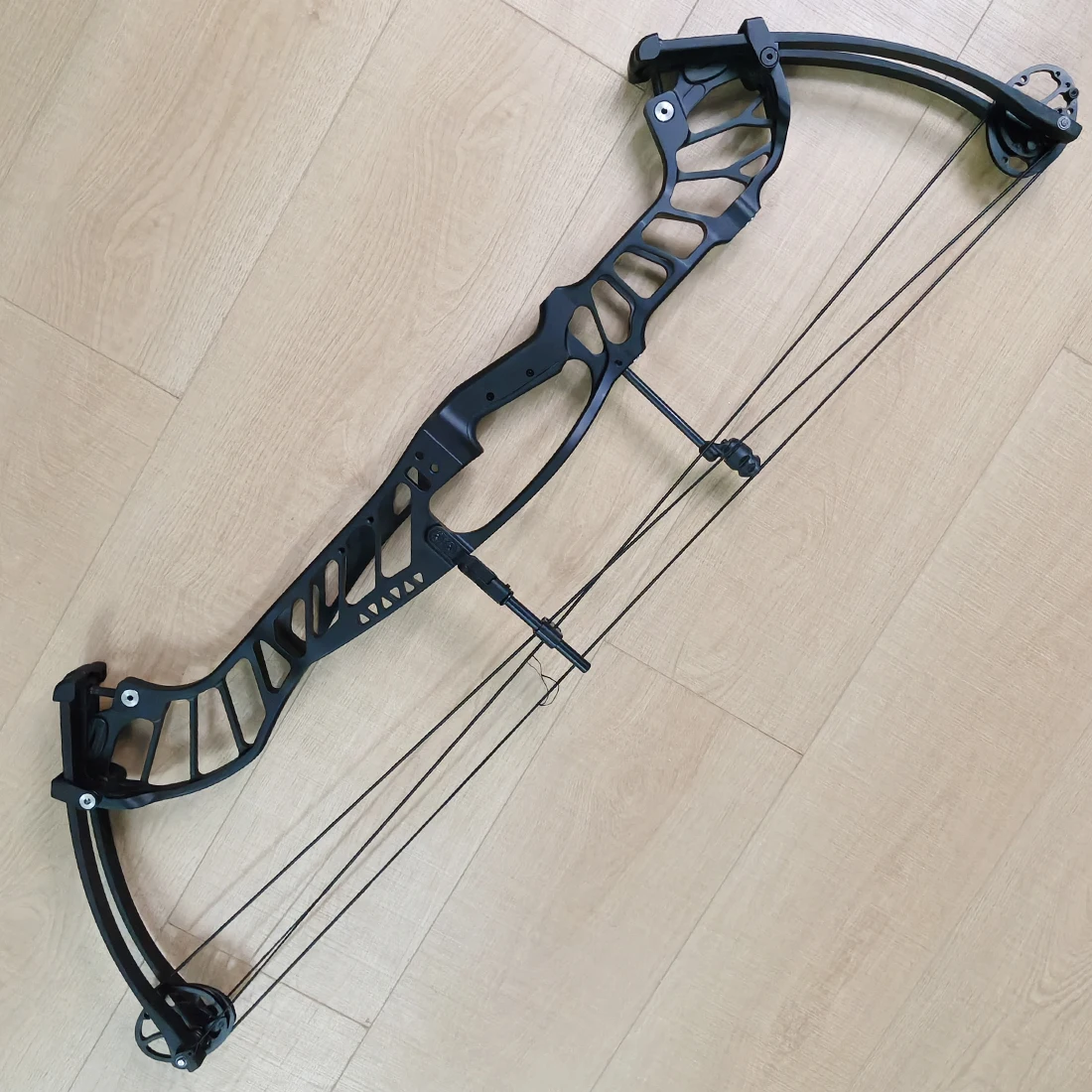 

Archery Compound Bow and Arrows Set 30-55lbs 340FPS IBO for Left/Right Hand Shooting Hunting Composite Bow