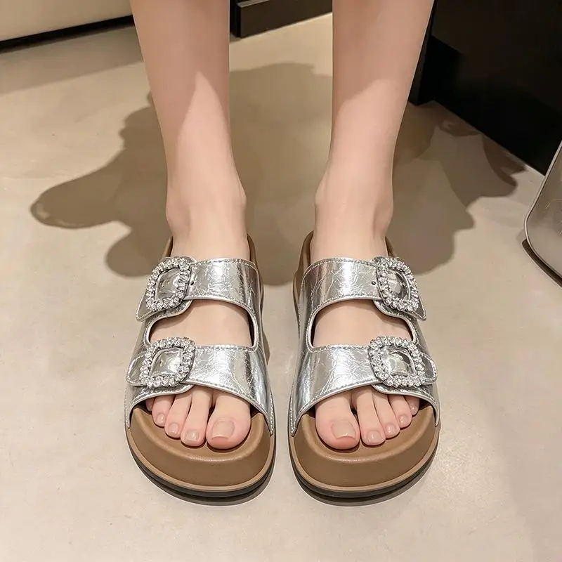 Rutschfeste, dicke Strandpantoffeln für Damen, Sommer 2026, Rhinestore-Schnallen-Plateau-Mules, glänzende Kristallsandalen für Damen – Detail 6