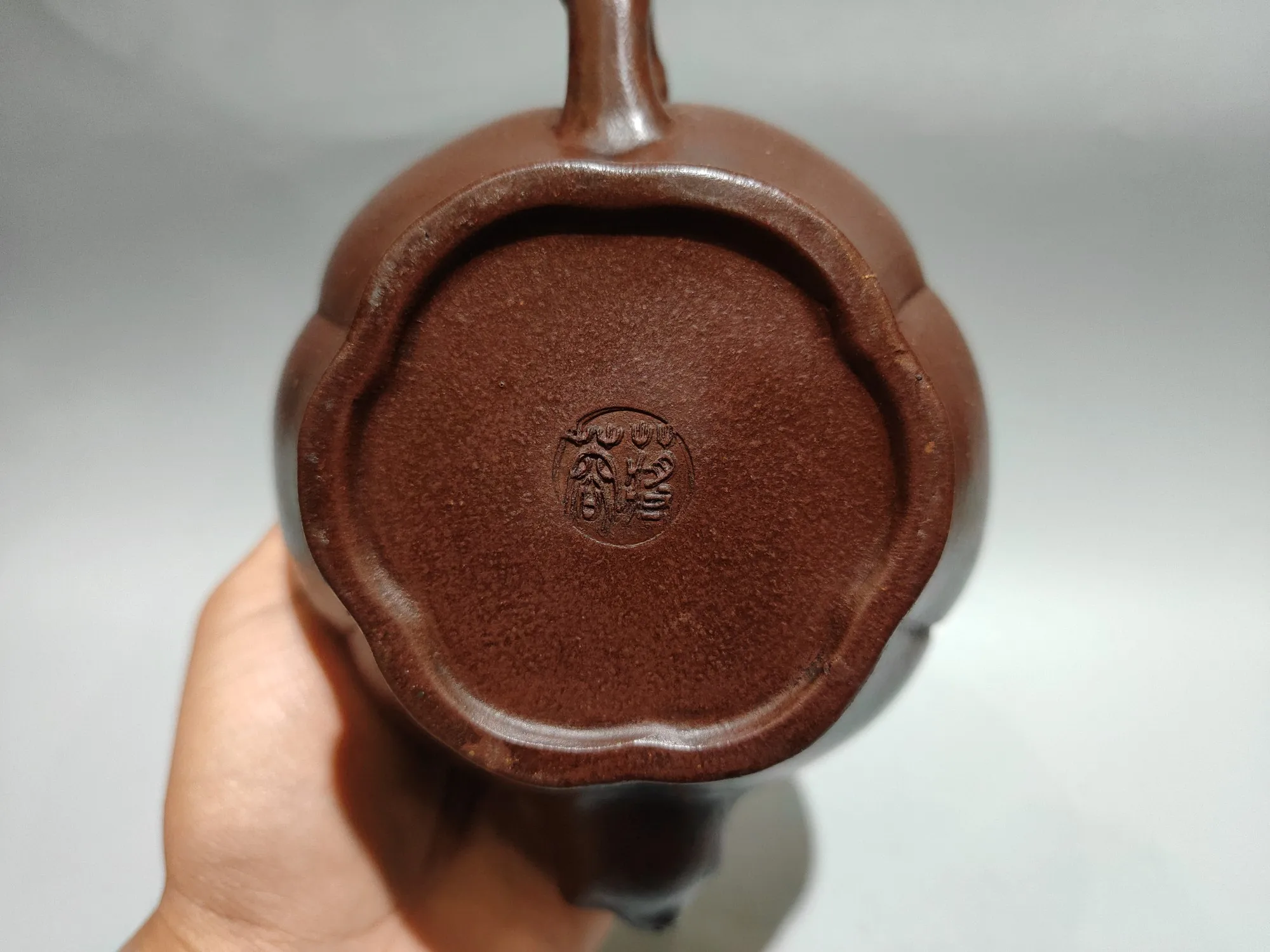 Yixing purple clay teapot Purple clay Youyou Lu Ming Deer statue cover Melon root pot kettle teapot Tea charm Amass wealth Ornam