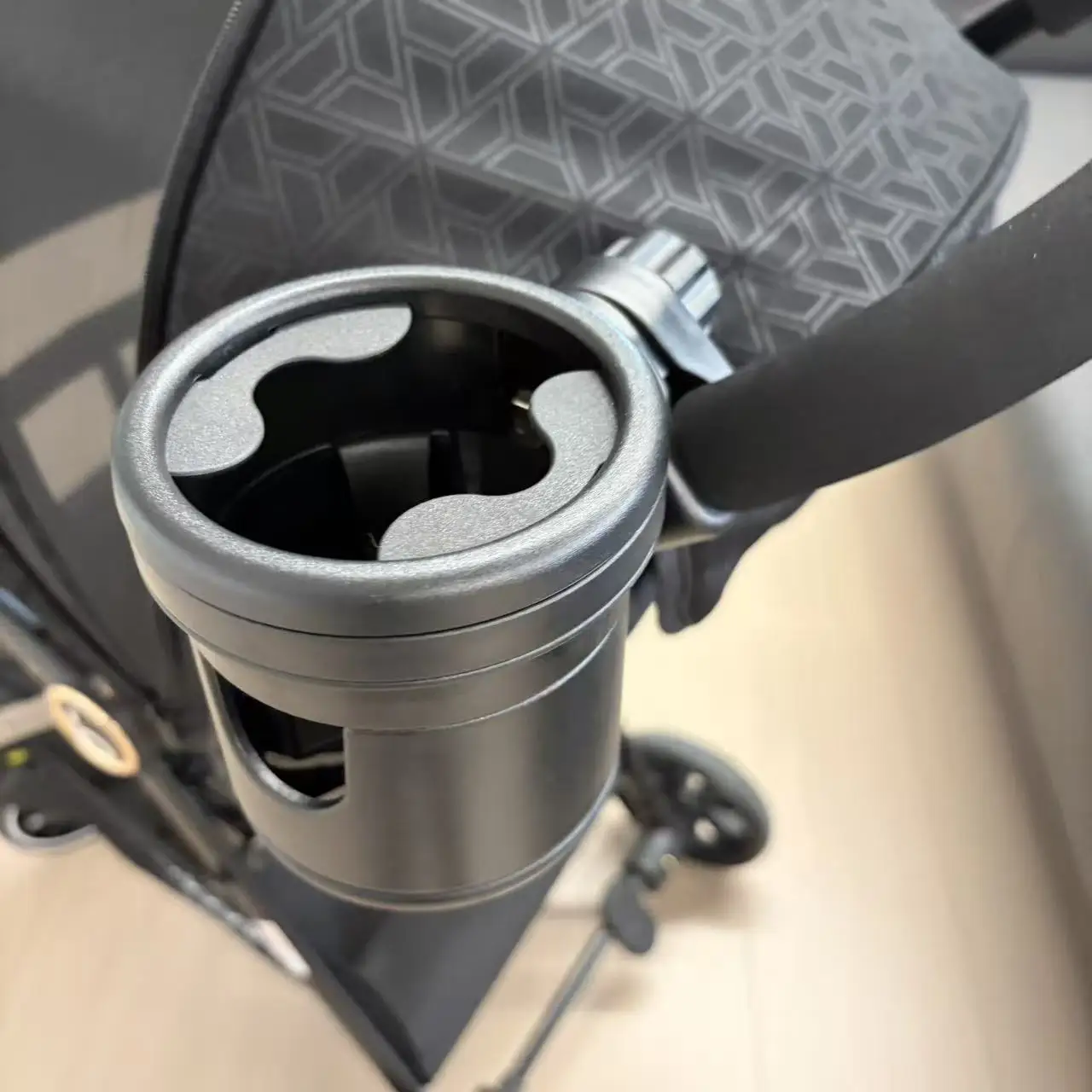 Baby stroller rotating cup holder 2-in-1 multifunctional phone holder, bottle holder, universal stroller
