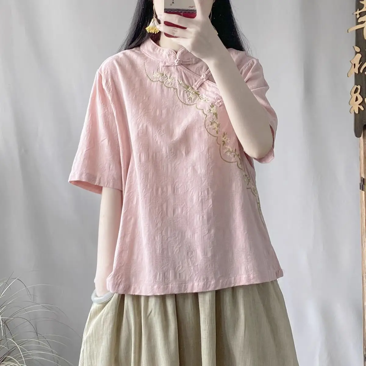 

Женская свободная футболка с коротким рукавом, вышивкой и цветочным принтом, круглый вырез, базовая модель, весна-лето, новый стиль, большие размеры