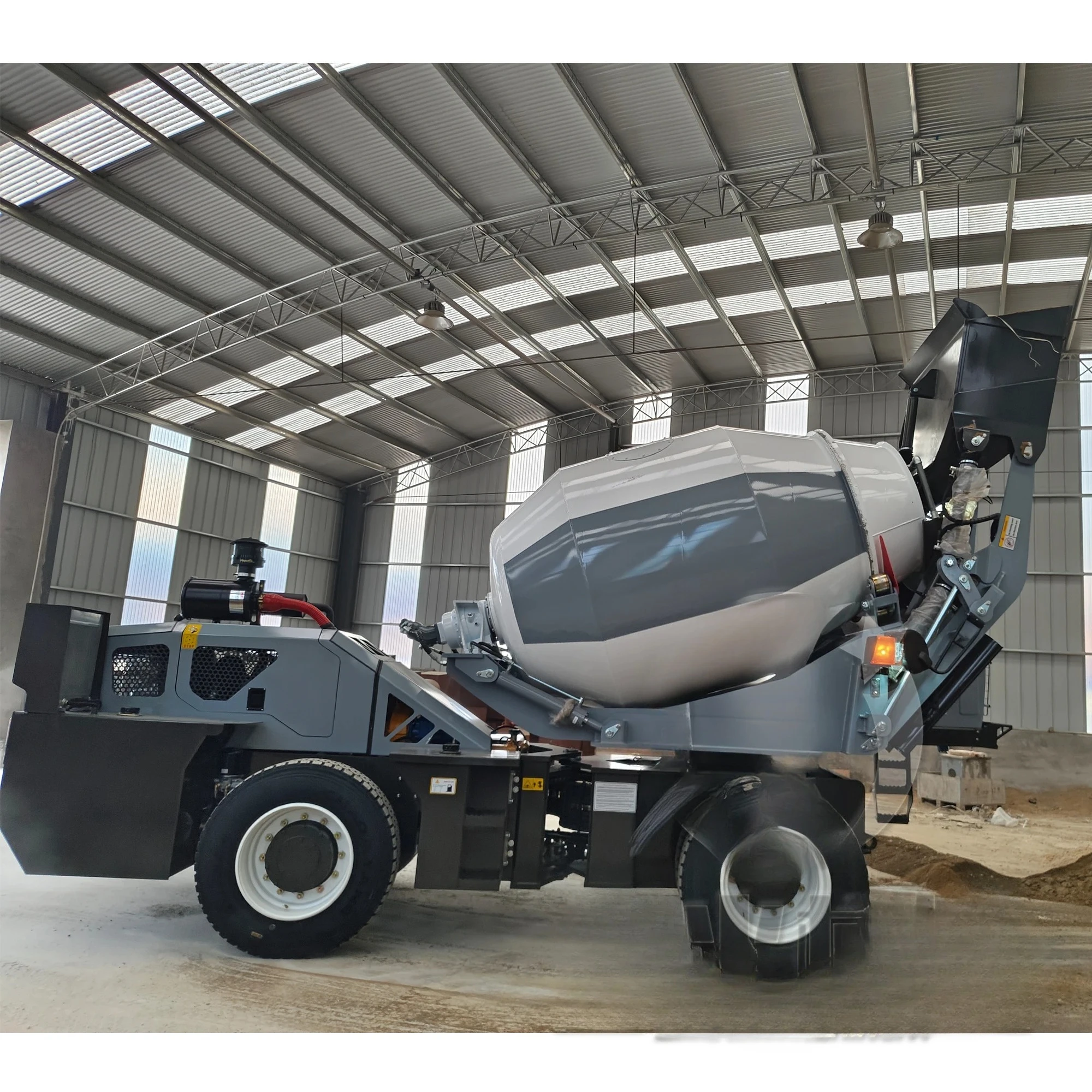 SF3000 Cubic Self  Truck Self Loading  Engineering Hot Sale Self  Load Concrete Pan Mixer Concrete Mixer Truck Cement Mixer