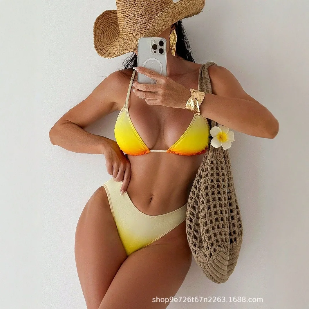 

Ближневосточный стиль, трехточечный сексуальный купальник-бикини на шнуровке с рюшами по краям, градиентный купальный костюм красного цвета с изменением цвета