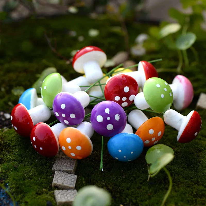 50/100pcs/set Colorful Mini Artificial Mushroom model Fairy Garden Plant action Figure Miniature Crafts Decorations Stakes Craft