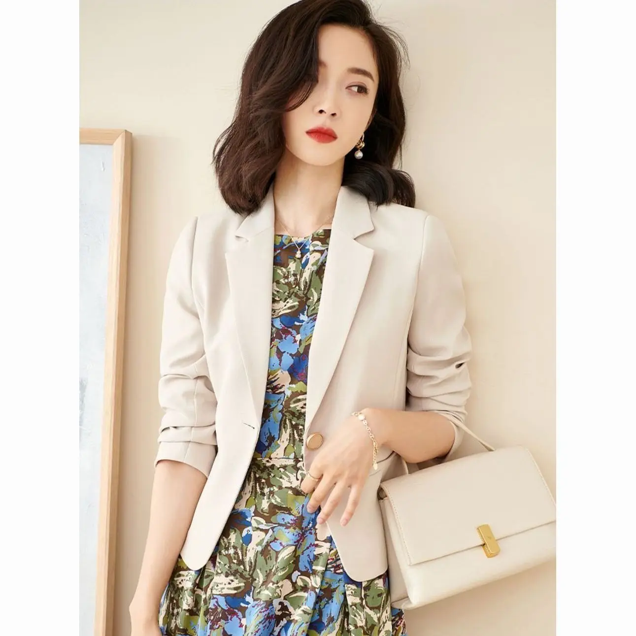 بدلة نسائية بقصة ضيقة من Faionable ملابس خارجية احترافية للربيع وصلت حديثًا بدلة نسائية من العلامة التجارية الصينية