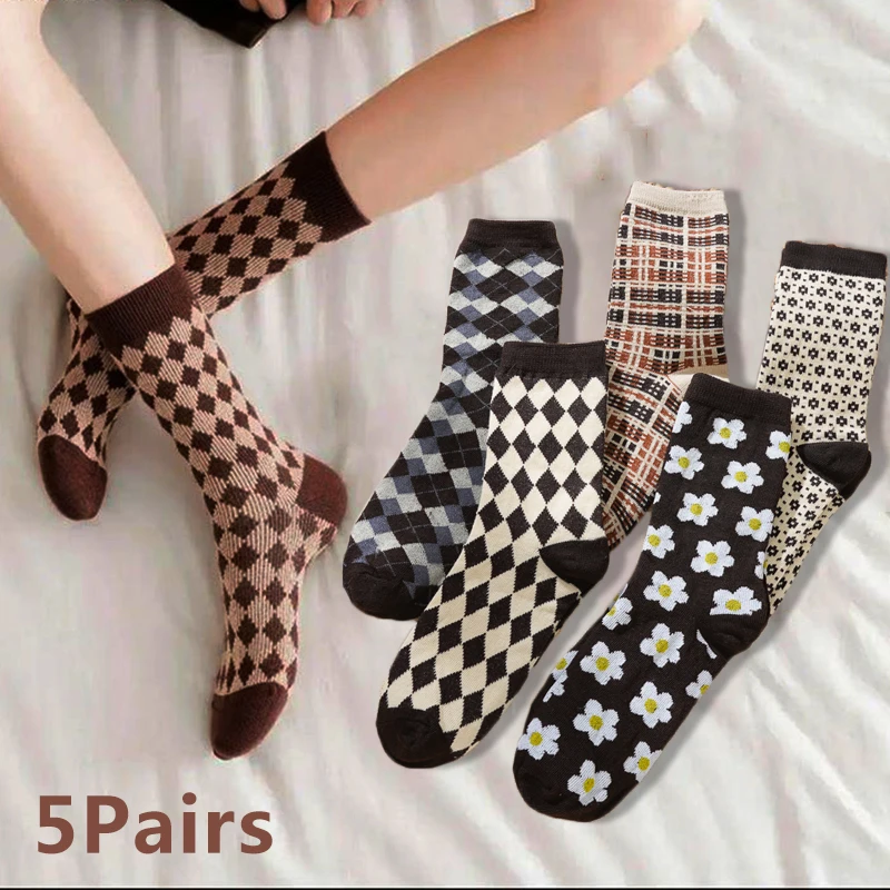 

5Pairs Retro Brown Mid-tube Socks Women’s Autumn Winter College Style Socks Diamond Grid Striped Flower Print Girls Socks 2Pairs