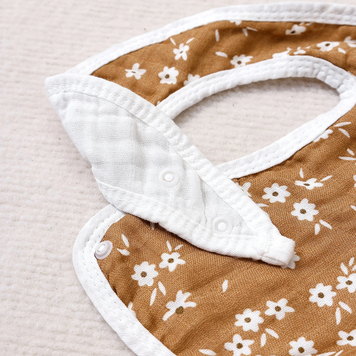 해피플루트 5개입 아기 턱받이 32.5x23.5CM 6겹 순면 무슬린 부드럽고 흡수력 좋은 반다나 디자인 꽃잎 모양 트림 천 (아기용)