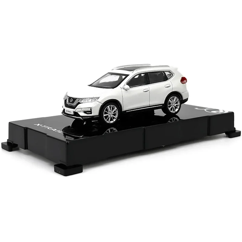 Diecast 1/64 Scale Nissan X-trail2018 Alloy Mode Car Nissan Play Vehicles Toys for Boys Gift