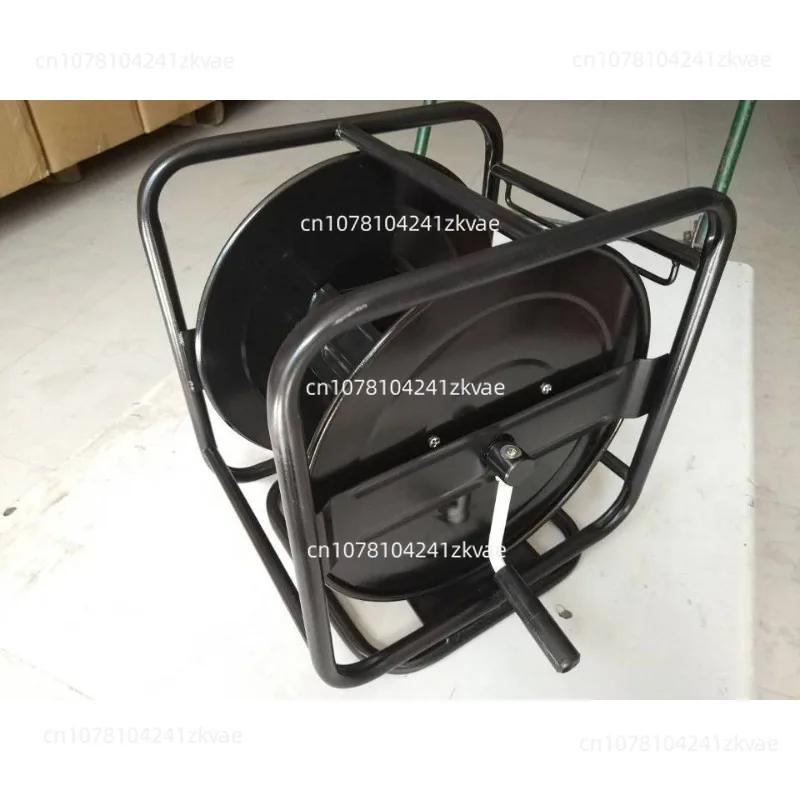 Heavy-duty hand-cranked metal hose reel with 31M/61M hose and nozzle, wall-mounted/floor-mounted hose reel