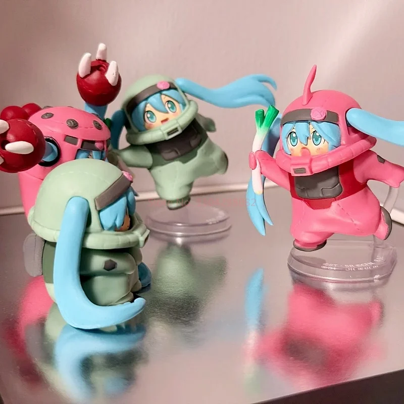 ของแท้จาก Bandai ชุดพิเศษฉลองครบรอบ Gundam×Miku กาชาปอง ฟิกเกอร์อนิเมะ ของสะสม ตกแต่งโต๊ะทำงาน ของเล่นสุดเพอร์เฟค ของขวัญ