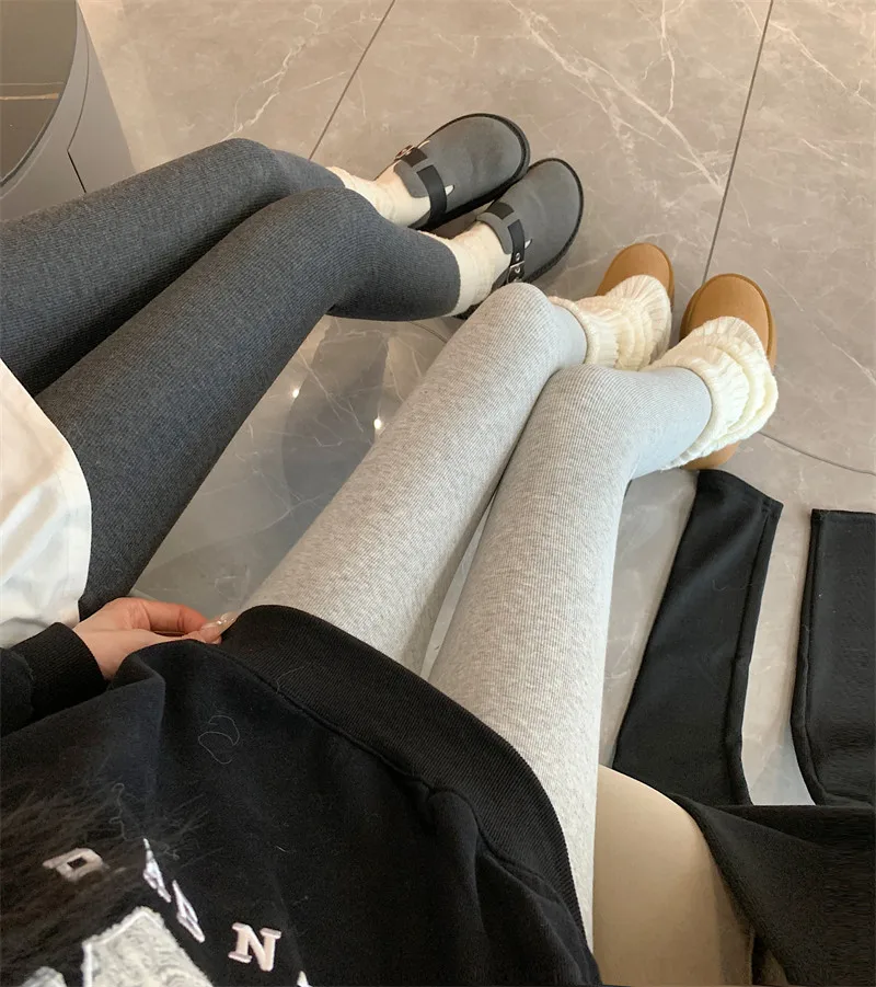 Jesienno-zimowe koreańskie spodnie do jogi damskie, ocieplane, pluszowe, dopasowane.