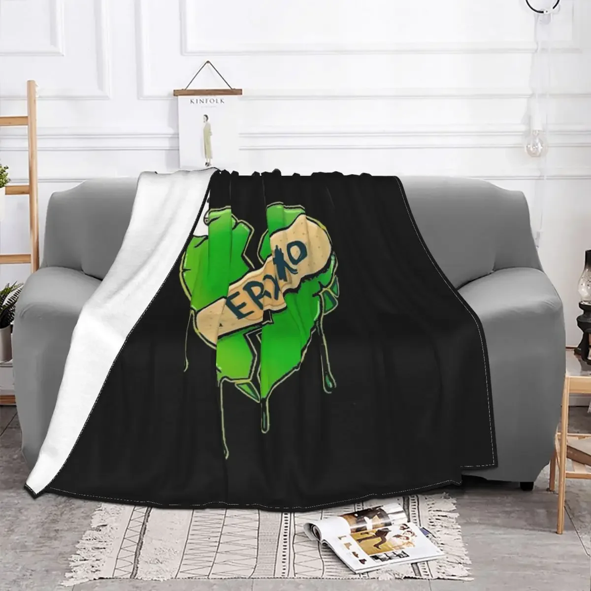 Ferxxo Heart Bandage Blanket Black Background Green Broken Heart with Ghost Design Soft Fleece Throw for Music Fans150x180