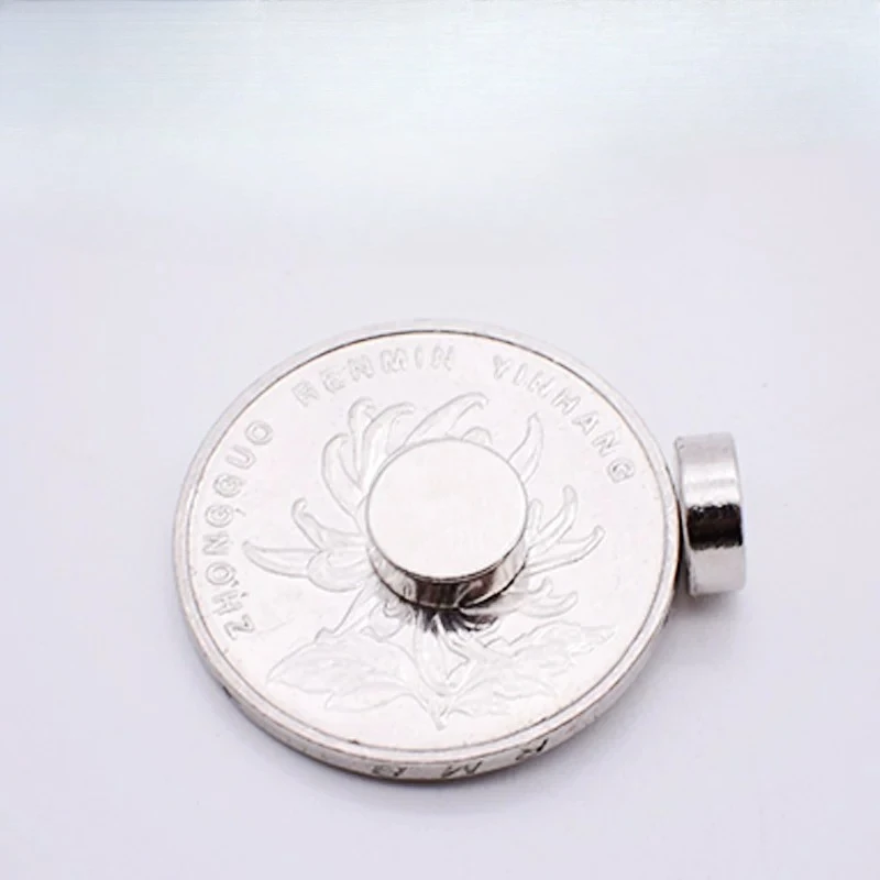 100 Pcs Powerful Magnets 8 x 3 mm, Small Magnets, Ideal for Refrigerator, Photo, Crafts, Magnetic Boards, Kitchens and Offices