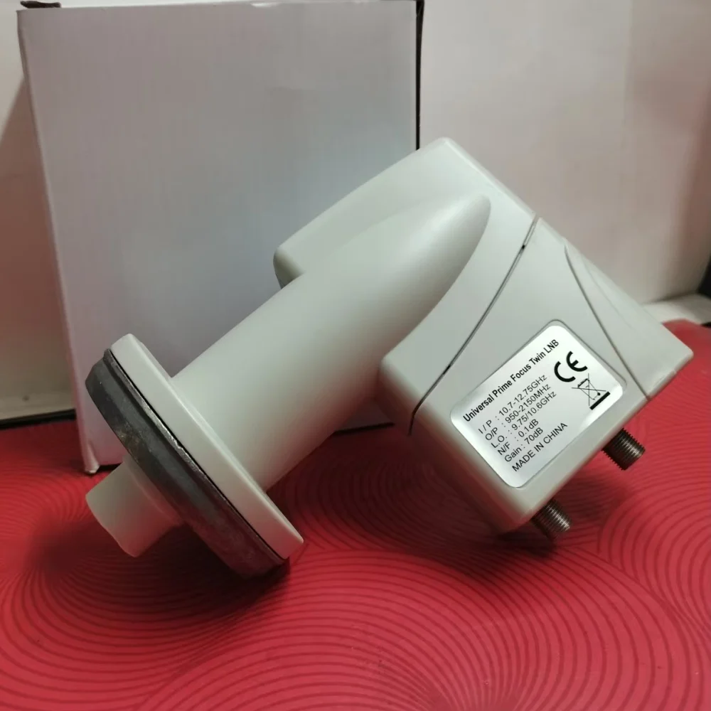 Universal Prime Focus Twin LNB Ku Band Dual Polarity Dual Output  Universal LNB Used On C Band Dish Antenna