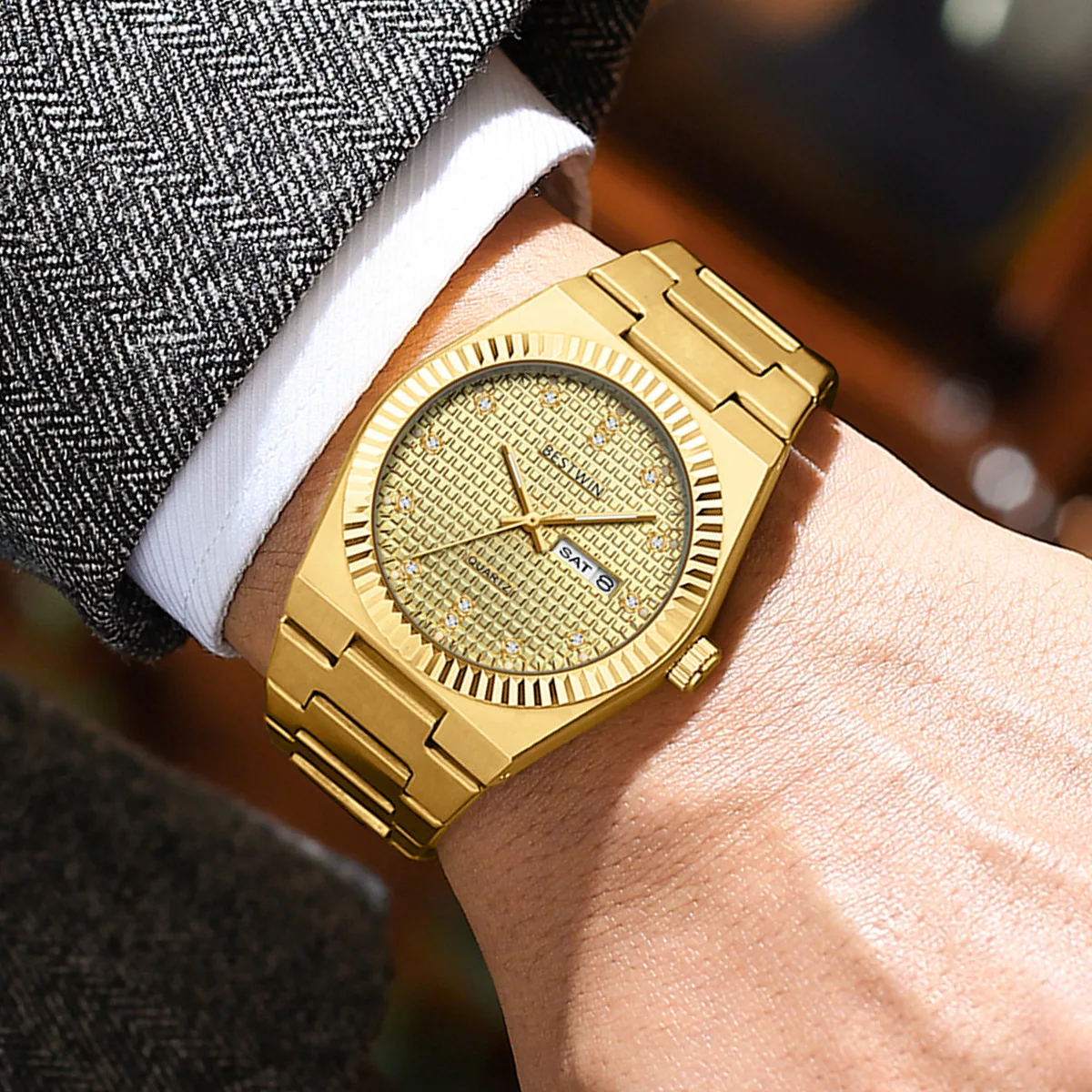 Business Creative Design Cyber Classic Grid Diamond Dial Quartz Watch Men Personality Classic Hot Selling Steel Watch AAA Clcok
