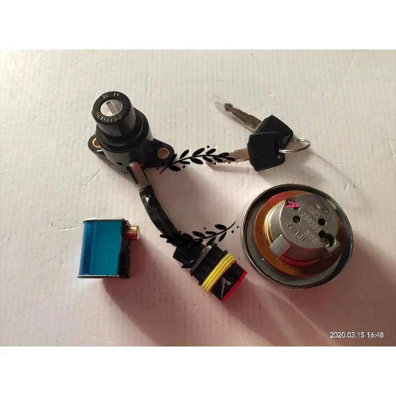 For Keeway Superlight K-Light 125 202 200 QJ200-2H Ignition Switch Lock Fuel Gas Tank Cover Lock W/Keys