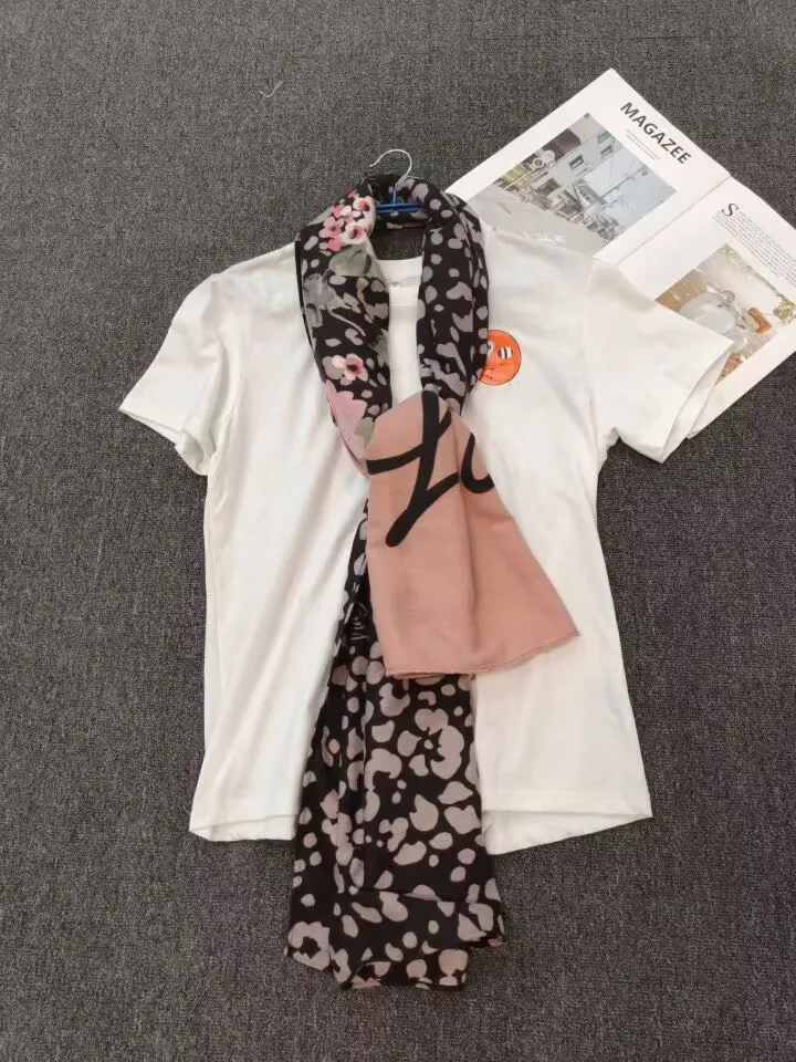 Original order for foreign trade, new Italian printed light luxury fashion, versatile gift, casual shawl and scarf