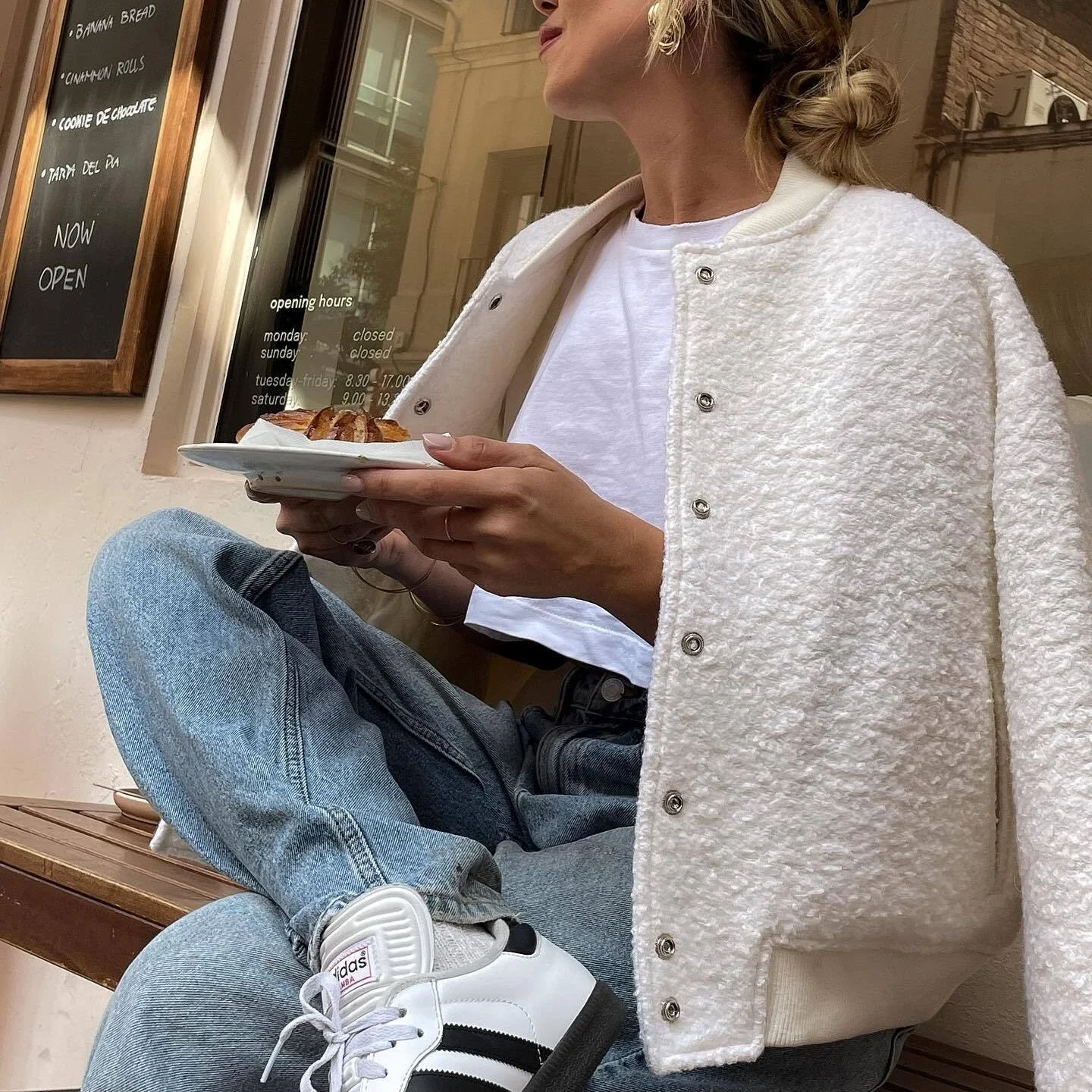 Autumn Bomber Jacket with Pocket White Lambswool Coat Women Casual Fashion and Chic Office Lady Outwear