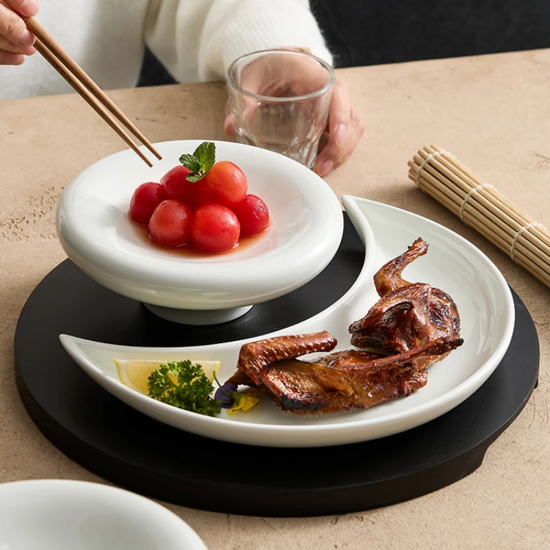 Ceramic Artistic Conception Tableware Crescent-shaped Exquisite Plate Cold Dish Hotel Special